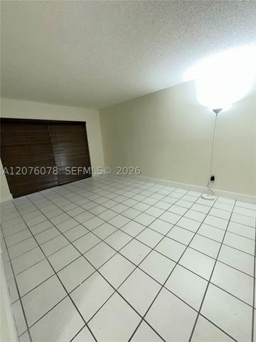 11313 SW 109th Rd 61-B, Miami, FL 33176