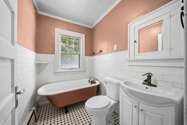355 West Street, Taylors Falls, MN 55084