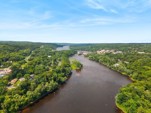 355 West Street, Taylors Falls, MN 55084