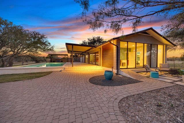 24710 Fossil TRL, Spicewood, TX 78669