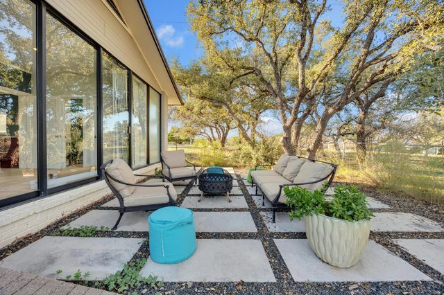 24710 Fossil TRL, Spicewood, TX 78669