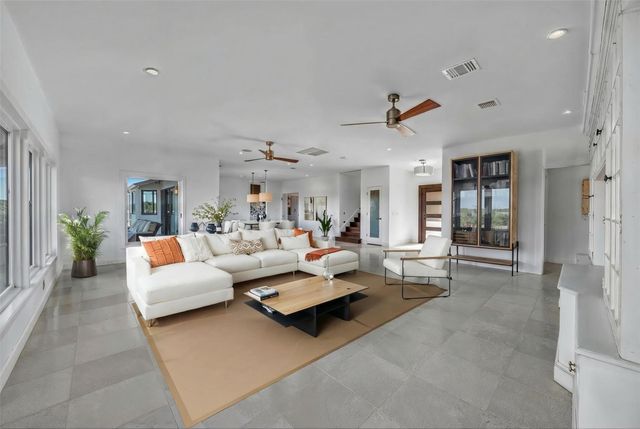 24710 Fossil TRL, Spicewood, TX 78669