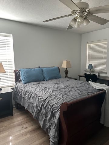 1409-1411 Western Oaks Court, Bryan, TX 77807