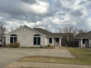1409-1411 Western Oaks Court, Bryan, TX 77807