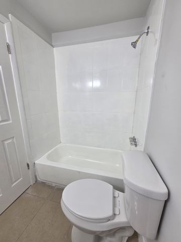 18050 NW 41st Place, Miami Gardens, FL 33055