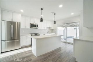 17023 Burton, Van Nuys (los Angeles), CA 91406