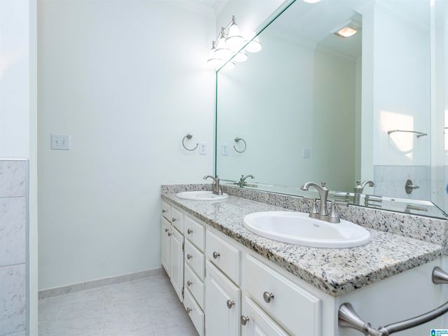 1111 BERWICK ROAD, Birmingham, AL 35242