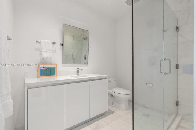 801 S Pointe Dr 204, Miami Beach, FL 33139