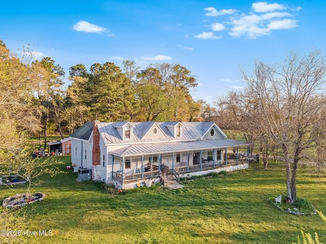 295 Henry Dunn Pickett Road, Beulaville, NC 28518