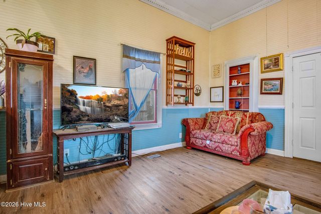 295 Henry Dunn Pickett Road, Beulaville, NC 28518