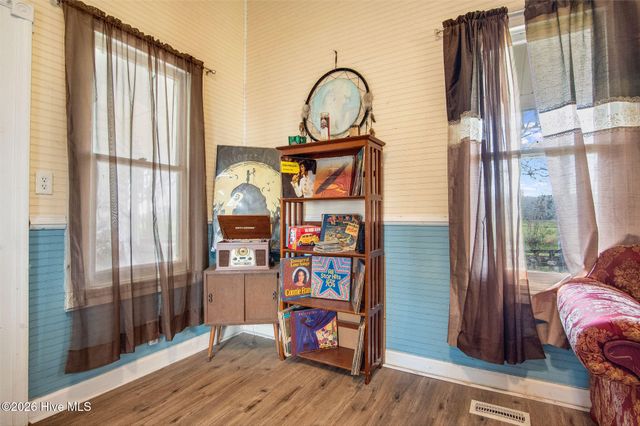 295 Henry Dunn Pickett Road, Beulaville, NC 28518