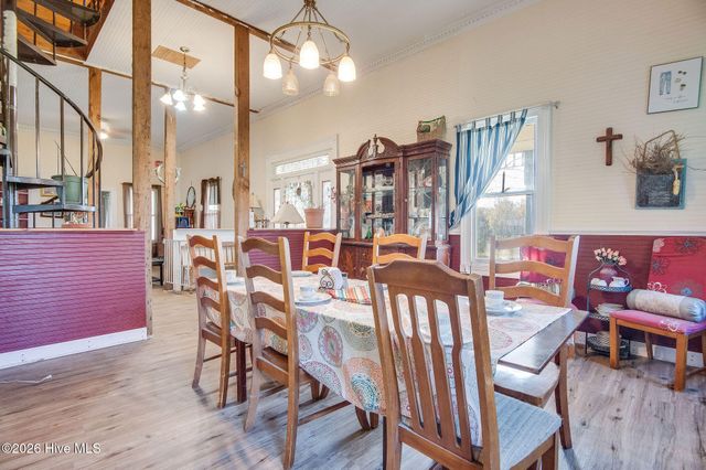 295 Henry Dunn Pickett Road, Beulaville, NC 28518