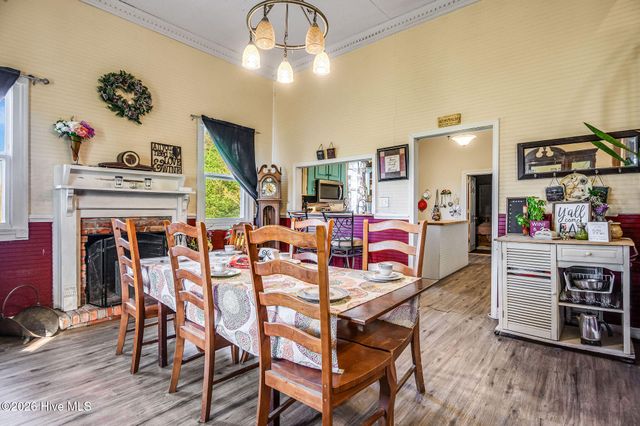 295 Henry Dunn Pickett Road, Beulaville, NC 28518