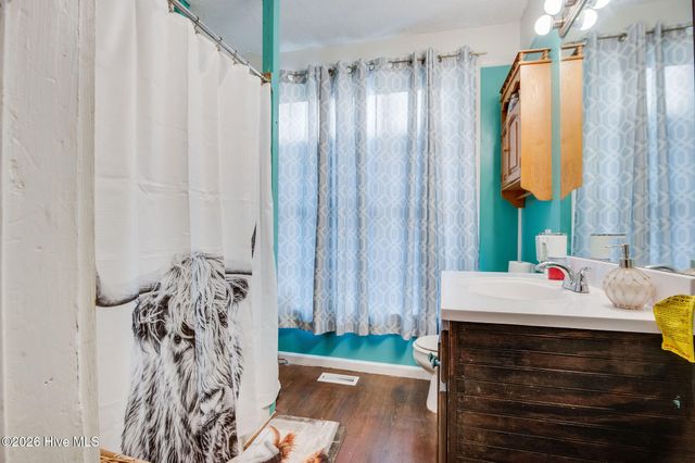 295 Henry Dunn Pickett Road, Beulaville, NC 28518