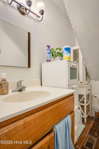 295 Henry Dunn Pickett Road, Beulaville, NC 28518