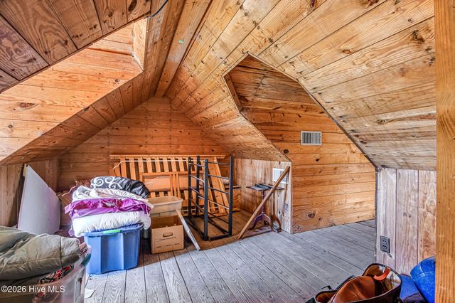 295 Henry Dunn Pickett Road, Beulaville, NC 28518