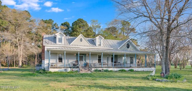 295 Henry Dunn Pickett Road, Beulaville, NC 28518