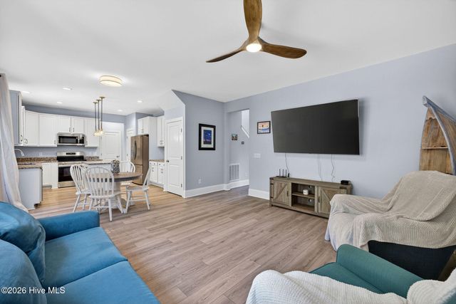 163 NE 2nd Street, Oak Island, NC 28465