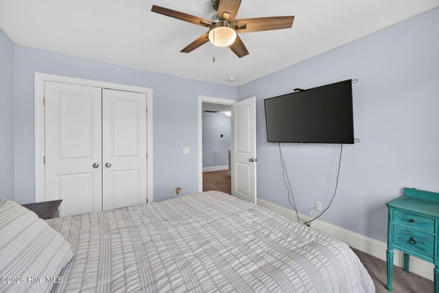 163 NE 2nd Street, Oak Island, NC 28465