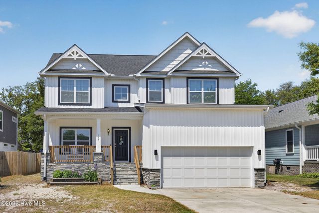 163 NE 2nd Street, Oak Island, NC 28465