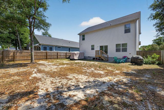 163 NE 2nd Street, Oak Island, NC 28465