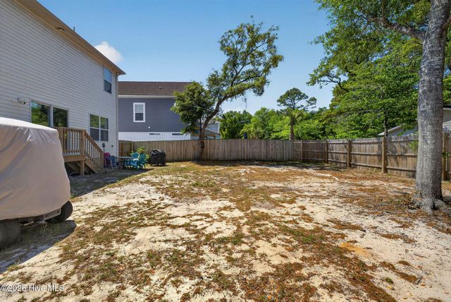 163 NE 2nd Street, Oak Island, NC 28465