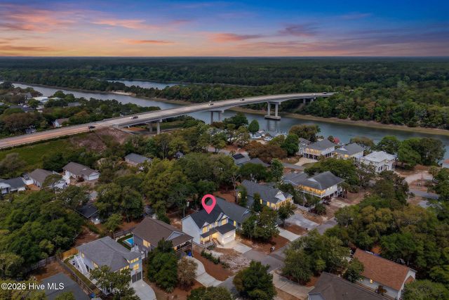163 NE 2nd Street, Oak Island, NC 28465
