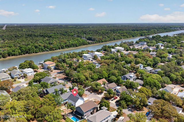 163 NE 2nd Street, Oak Island, NC 28465