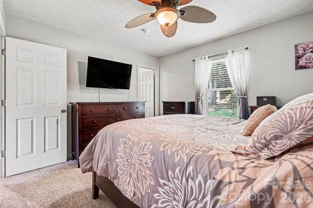 115 Cartway Lane, Statesville, NC 28625
