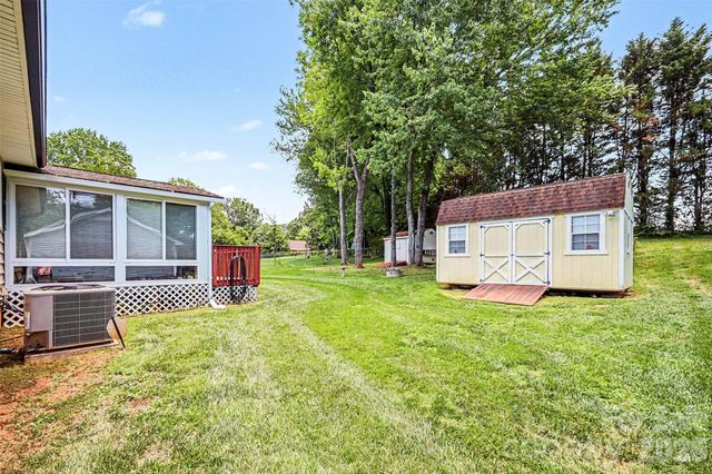 115 Cartway Lane, Statesville, NC 28625