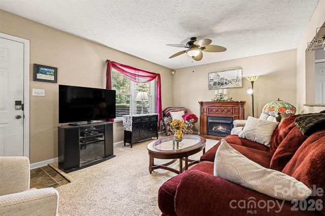 115 Cartway Lane, Statesville, NC 28625