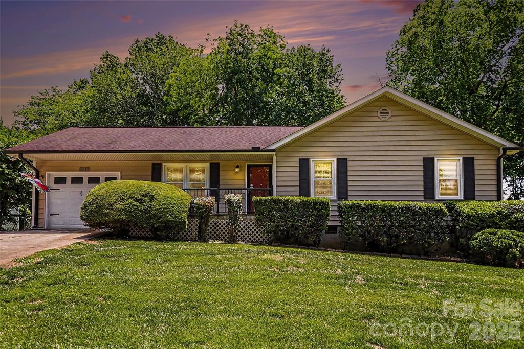 115 Cartway Lane, Statesville, NC 28625