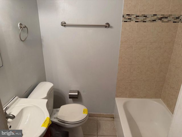 1215 N AUGUSTA AVE, Baltimore, MD 21229