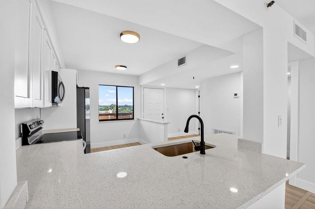 6866 Huntington Lane 707, Delray Beach, FL 33446