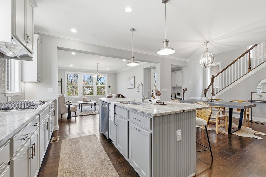 138 Haverford Dr, Nashville, TN 37205