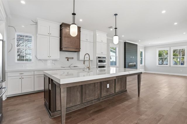 865 53RD AVENUE N, St Petersburg, FL 33703