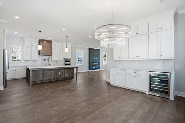 865 53RD AVENUE N, St Petersburg, FL 33703