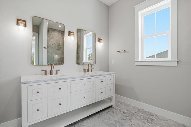 865 53RD AVENUE N, St Petersburg, FL 33703