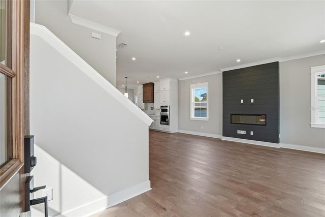 865 53RD AVENUE N, St Petersburg, FL 33703