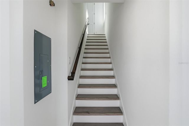 865 53RD AVENUE N, St Petersburg, FL 33703