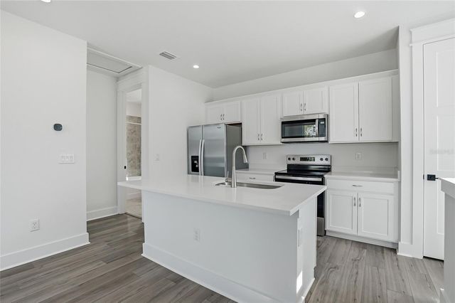 865 53RD AVENUE N, St Petersburg, FL 33703