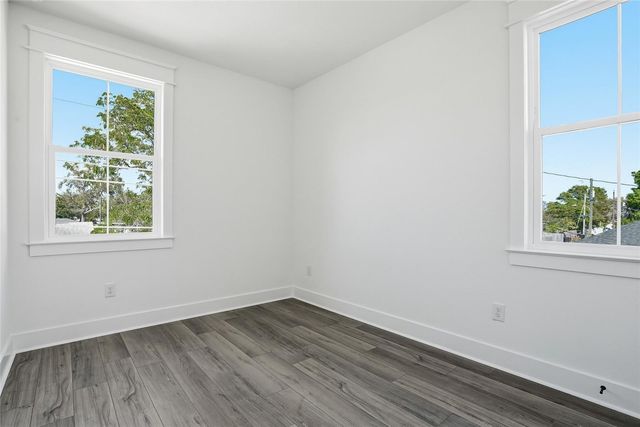 865 53RD AVENUE N, St Petersburg, FL 33703