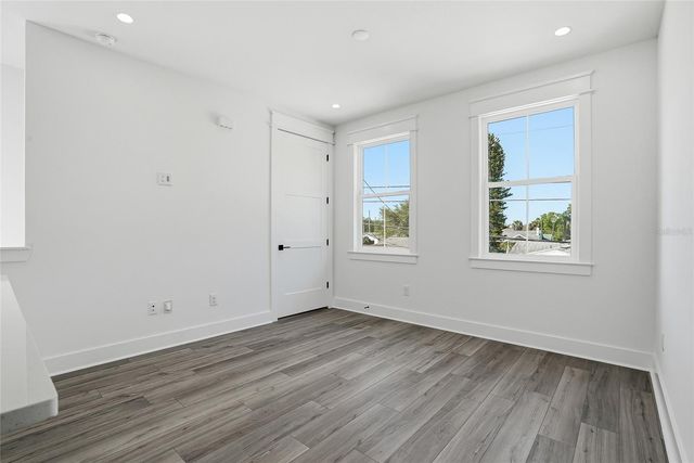 865 53RD AVENUE N, St Petersburg, FL 33703