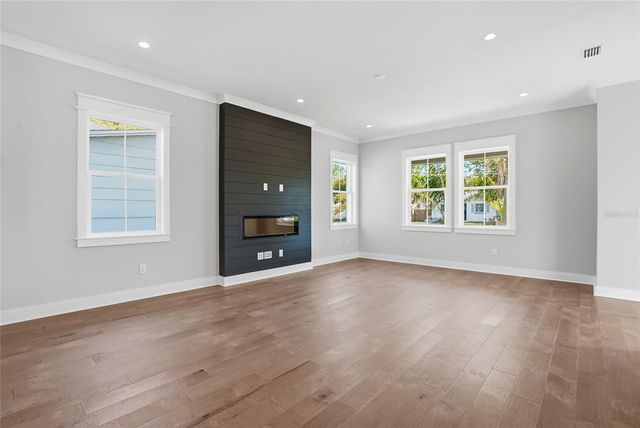 865 53RD AVENUE N, St Petersburg, FL 33703