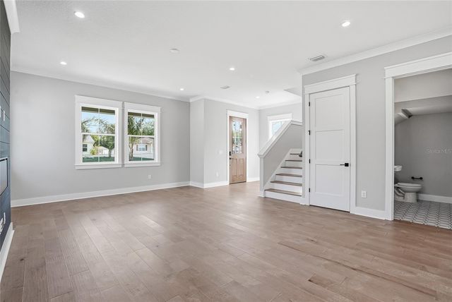 865 53RD AVENUE N, St Petersburg, FL 33703