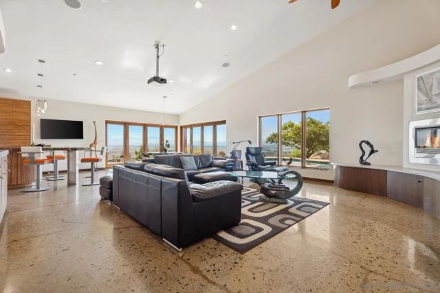 16996 Sky Valley Drive, Ramona, CA 92065