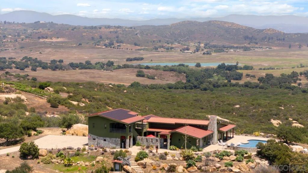 16996 Sky Valley Drive, Ramona, CA 92065