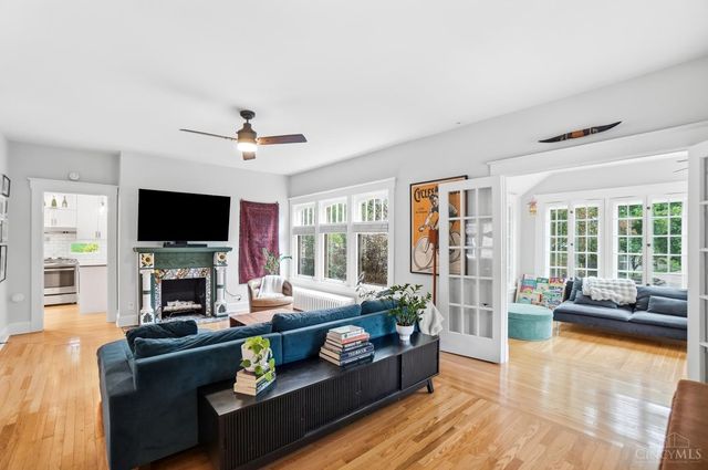 3428 Saint Johns Place, Cincinnati, OH 45208