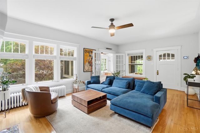 3428 Saint Johns Place, Cincinnati, OH 45208