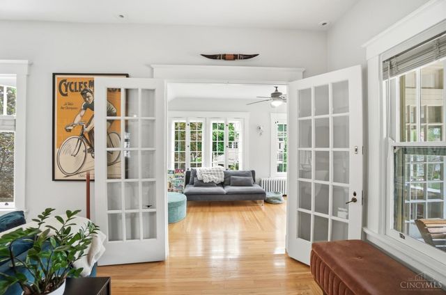 3428 Saint Johns Place, Cincinnati, OH 45208